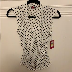 Vince camuto polka dot top